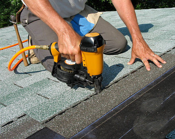 Best Local Roofing Companies  in West Liberty, IA